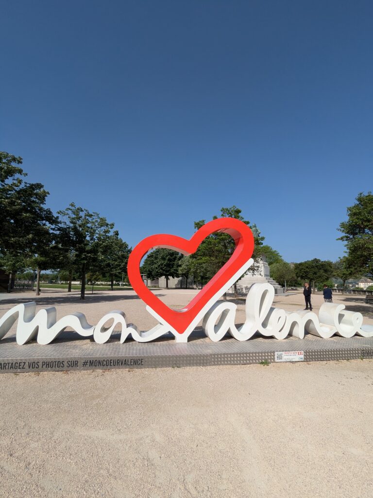 Attractivité-valence