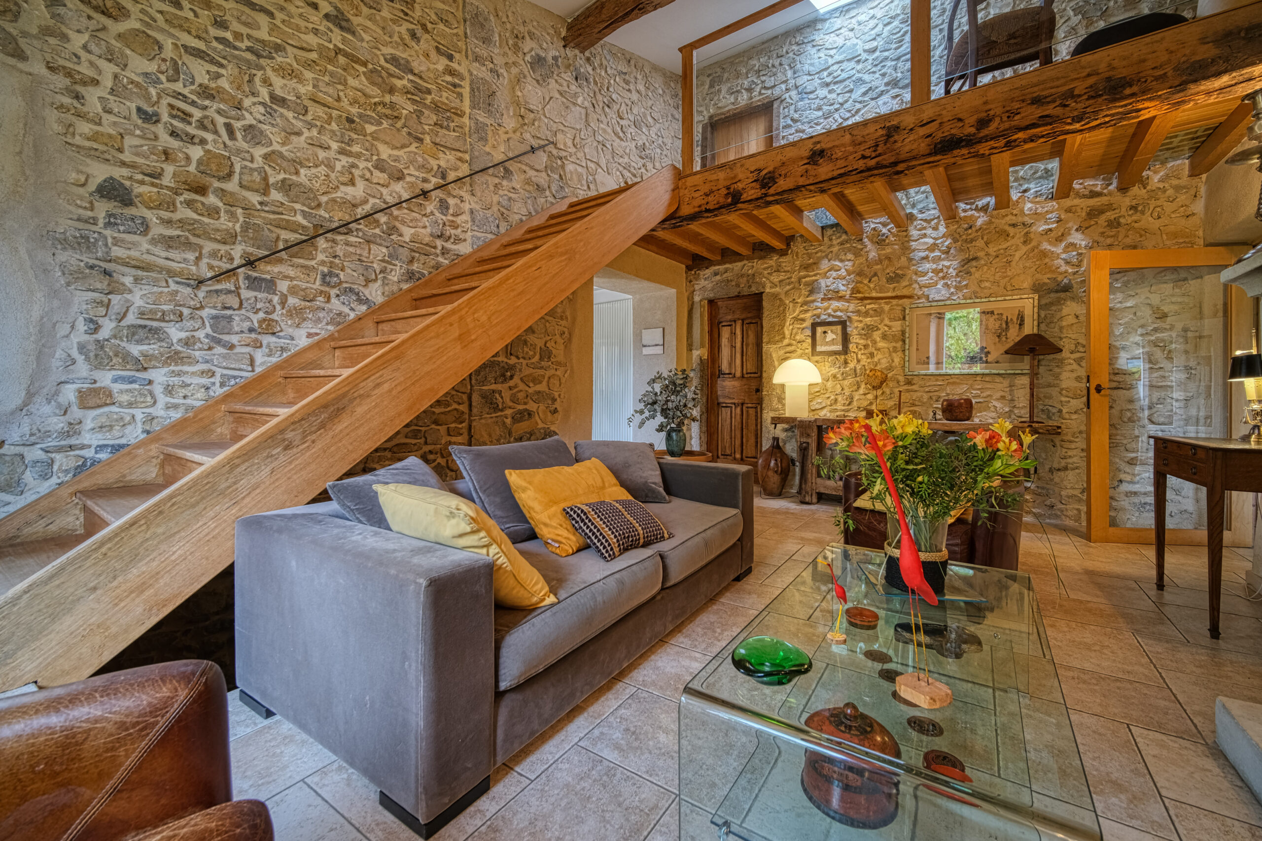 Maison-en-pierre-Drome-bois