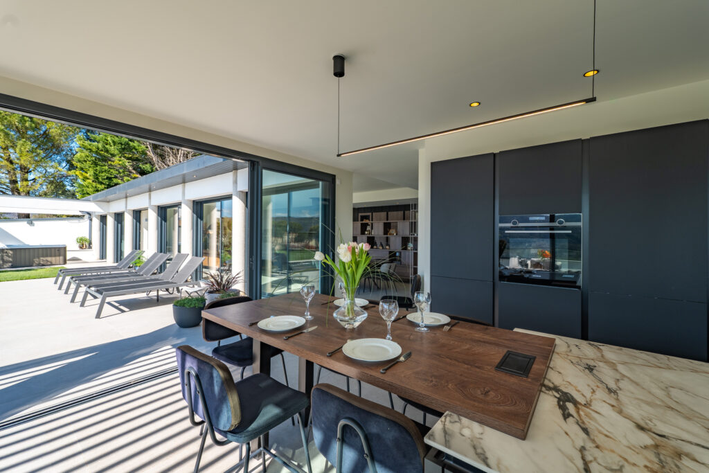 Villa prestige architecte contemporaine cuisine prestations premium